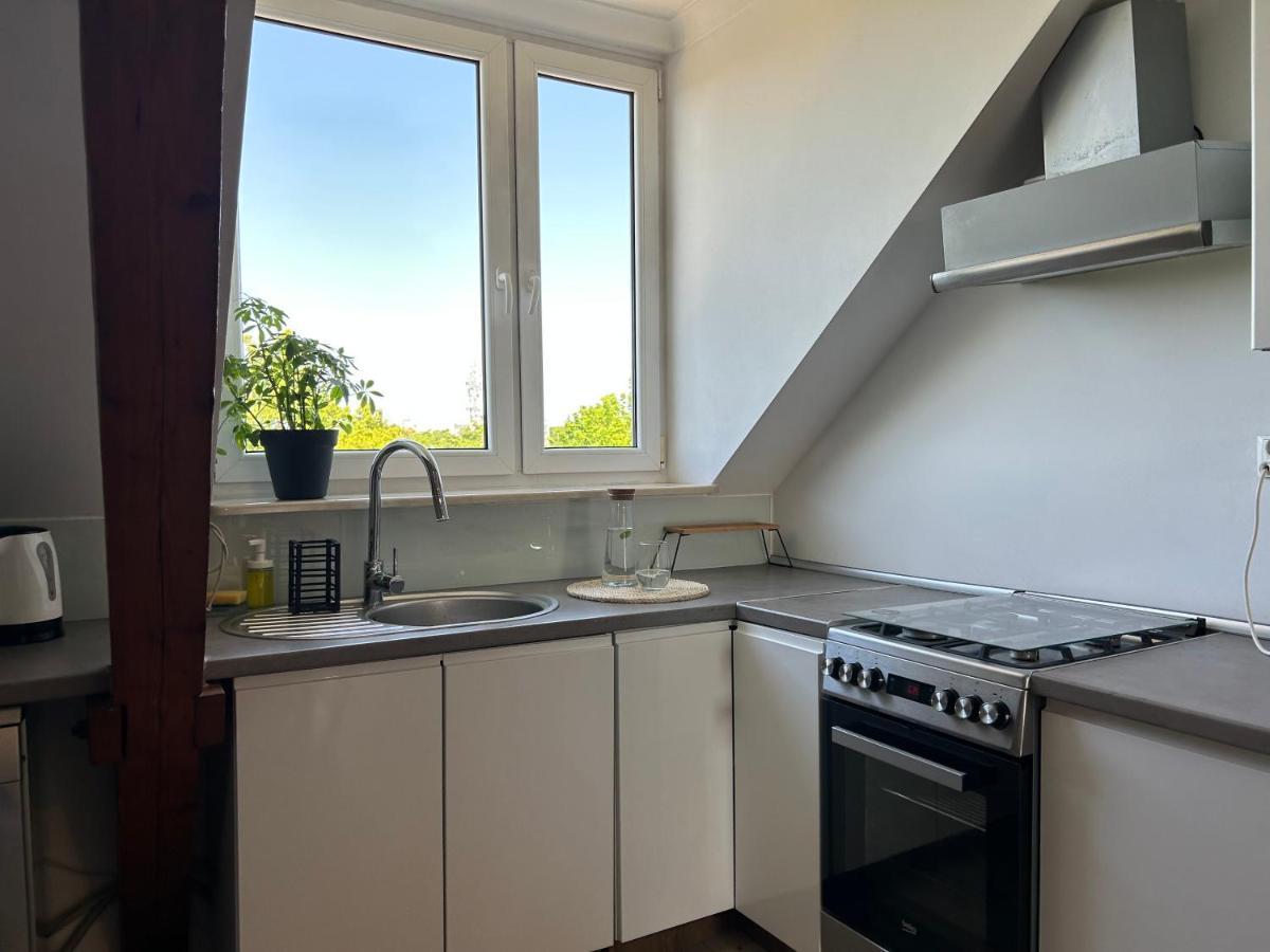 Near To The Beach & City Centre Apartment Jagiellonska Колобжег Екстериор снимка